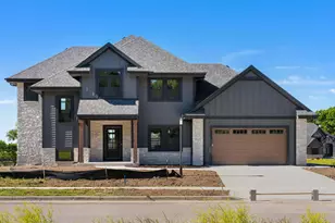 N66W21075 Sweet Clover Dr, Menomonee Falls, WI 53051 - Photo 2