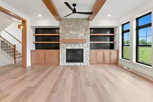N66W21075 Sweet Clover Dr, Menomonee Falls, WI 53051 - Photo 6