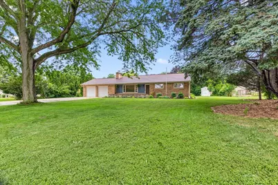 4505 N 133rd St, Brookfield, WI 53005 - Photo 2