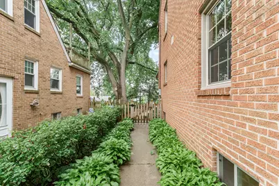 910  Harvey Ave, Watertown, WI 53094 - Photo 4