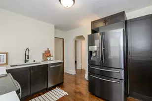 3226 N Newhall St, Milwaukee, WI 53211 - Photo 12