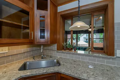 611 N 50th St, Milwaukee, WI 53208 - Photo 40