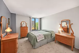 929 N Astor St, Milwaukee, WI 53202 - Photo 18