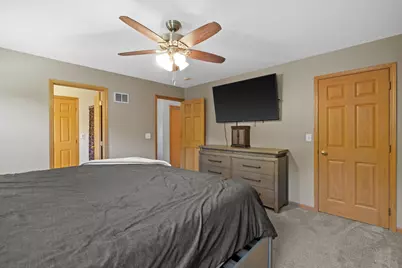 10011  Sheridan Rd, Pleasant Prairie, WI 53158 - Photo 26