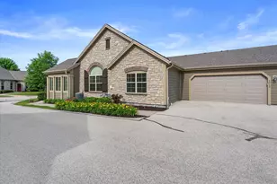 1013 Ann Marie Way, Oconomowoc, WI 53066 - Photo 30