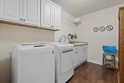 1013  Ann Marie Way, Oconomowoc, WI 53066 - Photo 24