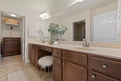 1013  Ann Marie Way, Oconomowoc, WI 53066 - Photo 20