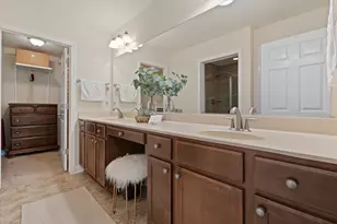 1013 Ann Marie Way, Oconomowoc, WI 53066 - Photo 20