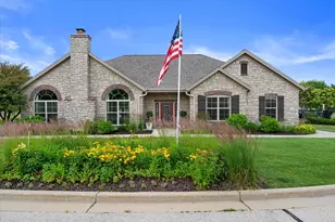 1013 Ann Marie Way, Oconomowoc, WI 53066 - Photo 38