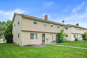 6540 W Mill Rd, Milwaukee, WI 53218 - Photo 32