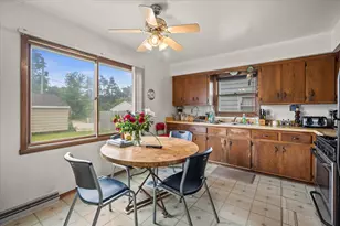 6540 W Mill Rd, Milwaukee, WI 53218 - Photo 20