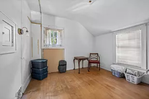 2413 E Belleview Pl, Milwaukee, WI 53211 - Photo 16