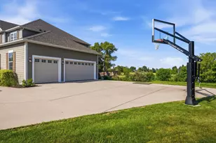 734 Wolf Creek Court, Grafton, WI 53024 - Photo 36