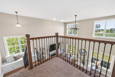 734  Wolf Creek Ct, Grafton, WI 53024 - Photo 24
