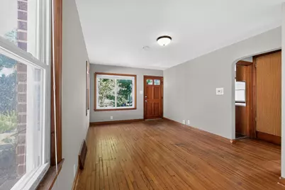 6431 W Girard Ave, Milwaukee, WI 53210 - Photo 14