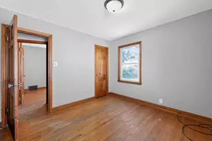 6431 W Girard Ave, Milwaukee, WI 53210 - Photo 20