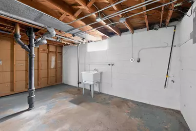 6431 W Girard Ave, Milwaukee, WI 53210 - Photo 36