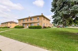 2410 W Howard Ave, Milwaukee, WI 53221 - Photo 2