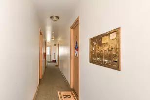 2410 W Howard Ave, Milwaukee, WI 53221 - Photo 20