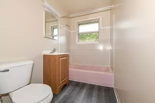 2410 W Howard Ave, Milwaukee, WI 53221 - Photo 30