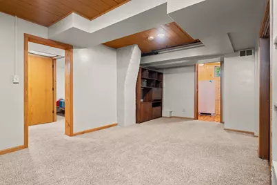 2005  State St, La Crosse, WI 54601 - Photo 36