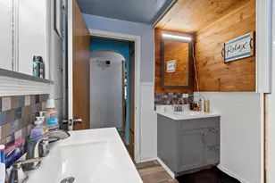1905 32nd St, Two Rivers, WI 54241 - Photo 8