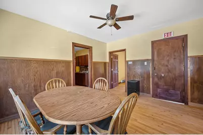 800 E Locust St, Milwaukee, WI 53212 - Photo 26