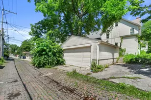 2963 N Prospect Ave, Milwaukee, WI 53211 - Photo 32