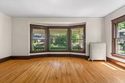2963 N Prospect Ave, Milwaukee, WI 53211 - Photo 6
