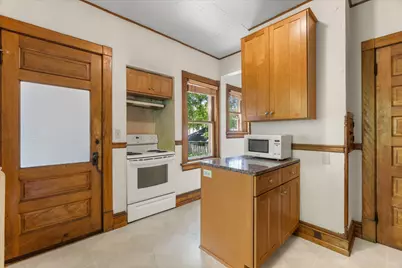 2963 N Prospect Ave, Milwaukee, WI 53211 - Photo 16