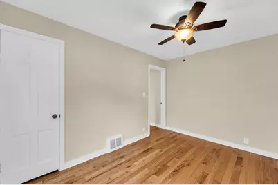 1233  Kingston Ave, Racine, WI 53402 - Photo 12