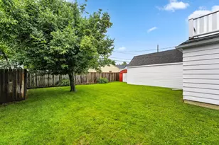 1233 Kingston Ave, Racine, WI 53402 - Photo 50
