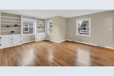 1233  Kingston Ave, Racine, WI 53402 - Photo 6