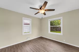 1233 Kingston Ave, Racine, WI 53402 - Photo 22