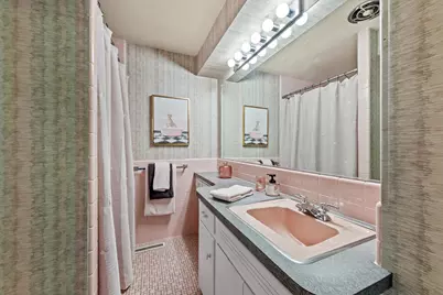 11307 W Garfield Ave, Wauwatosa, WI 53226 - Photo 24