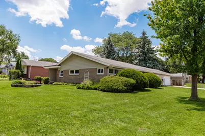 11307 W Garfield Ave, Wauwatosa, WI 53226 - Photo 38