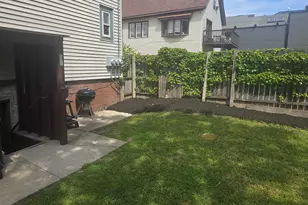 1650 N Arlington Pl, Milwaukee, WI 53202 - Photo 30