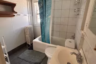 1650 N Arlington Pl, Milwaukee, WI 53202 - Photo 18