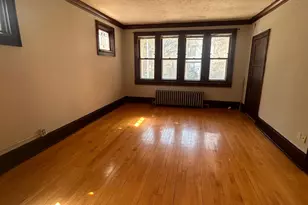 1650 N Arlington Pl, Milwaukee, WI 53202 - Photo 12