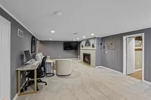 12001 W Underwood Pkwy, Wauwatosa, WI 53226 - Photo 28