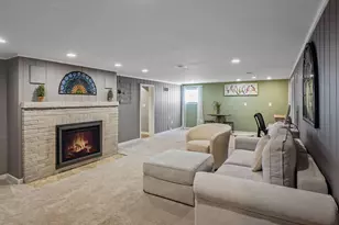 12001 W Underwood Pkwy, Wauwatosa, WI 53226 - Photo 26