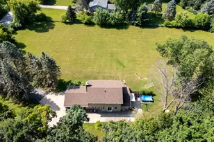 W250S4461 Center Rd, Waukesha, WI 53189 - Photo 4