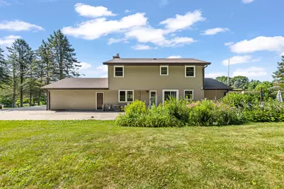 W250S4461  Center Rd, Waukesha, WI 53189 - Photo 2