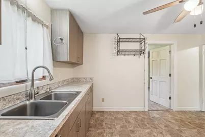 9207  39th Ave, Pleasant Prairie, WI 53142 - Photo 28