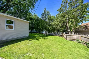 3725 S 5th Pl, Milwaukee, WI 53207 - Photo 42