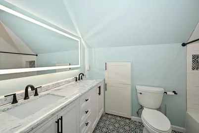 3725 S 5th Pl, Milwaukee, WI 53207 - Photo 34