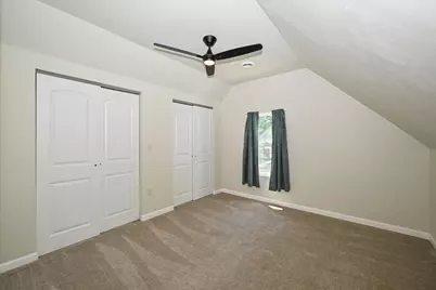 3725 S 5th Pl, Milwaukee, WI 53207 - Photo 28