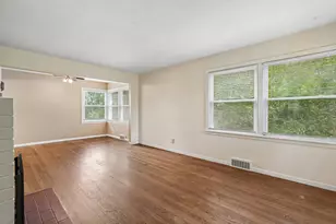 838 N 54th St, Milwaukee, WI 53208 - Photo 8