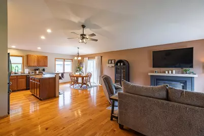 4150  Verchota St, La Crosse, WI 54601 - Photo 10