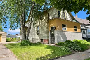 906 20th St, Two Rivers, WI 54241 - Photo 28